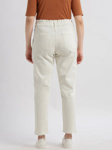 High Rise Straight Star White fit Denim Jeans